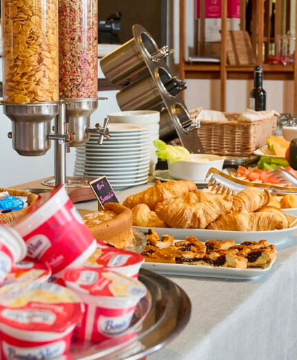 La colazione, ma poi anche il servizio ristorante si può personalizzare a misura di ciclista
