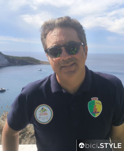 Ponza in sella, Lazio, Isola di Ponza, microisole, isole