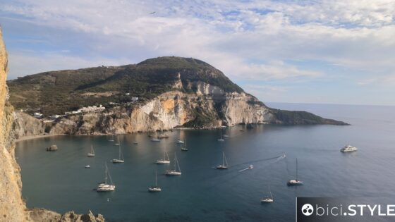 Isola di Ponza in sella, Lazio, Bici in Comune, mobilità
