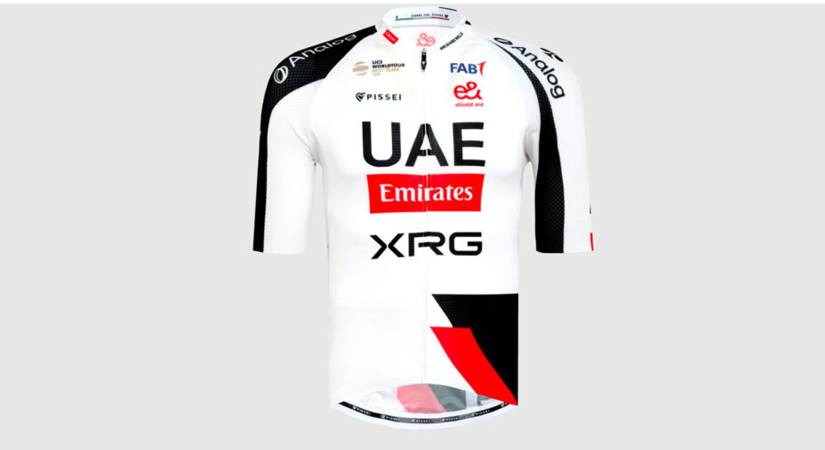 Nella scorsa primavera, è stata messa in palio una maglia UAEM015 “Magistrale Ultra" del UAE Team Emirates