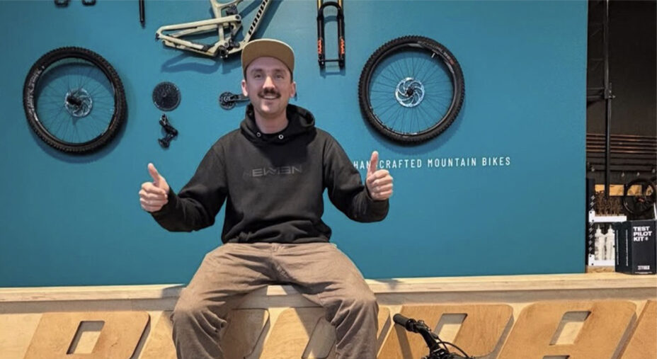 Anche Phil Atwill, downhiller britannico con 4 podi in Coppa del Mondo, ha scelto Bikeflip