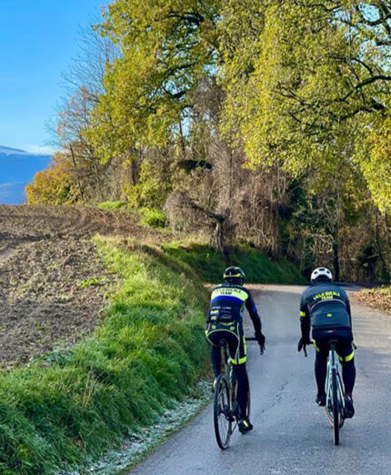 Sulle strade della Raffaello Gravel, anche a ottobre le Marche sono protagoniste