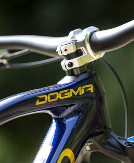Pinarello Dogma XCT 2026, attacco manubrio