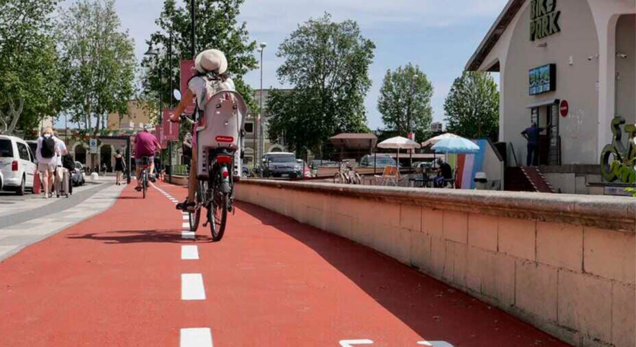 Rimini ha subìto un importante cambiamento urbanistico, con nuovi sistemi di circolazione stradale per bici e auto