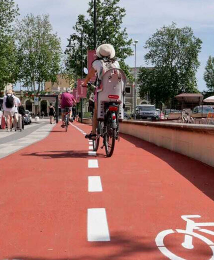 Rimini ha subìto un importante cambiamento urbanistico, con nuovi sistemi di circolazione stradale per bici e auto