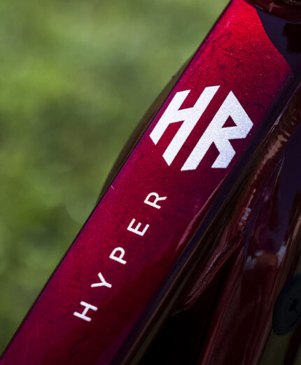 Le finiture marmorizzate sono per l'hardtail Hyper R un richiamo per chi ama il bello in una MTB
