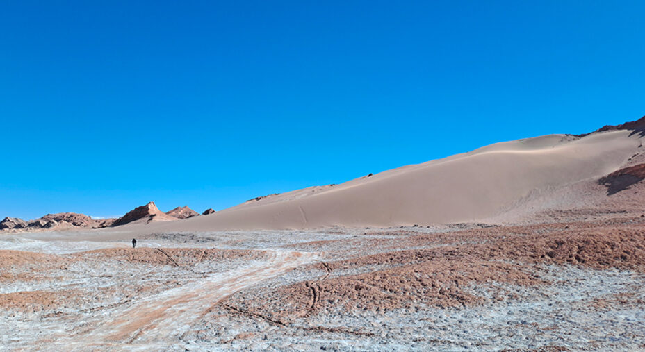 La Valle di Marte e quel puntino là in fondo, cbe è Rossella in fuga...
