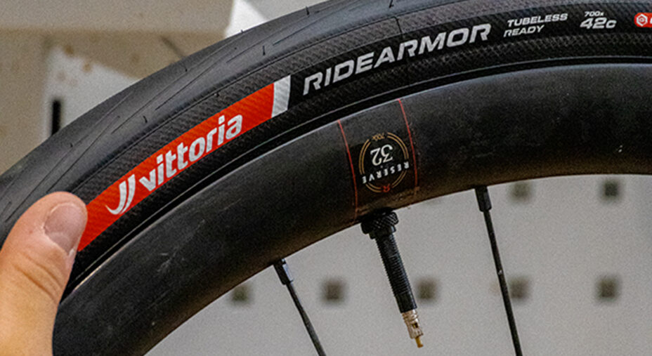 Vittoria RideArmor si rinnova e si allarga fino a 42 millimetri