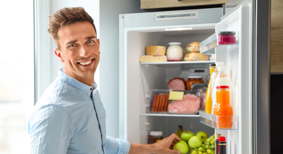 Alimentazione, frigorifero, fame, scelta alimenti (depositphotos.com)