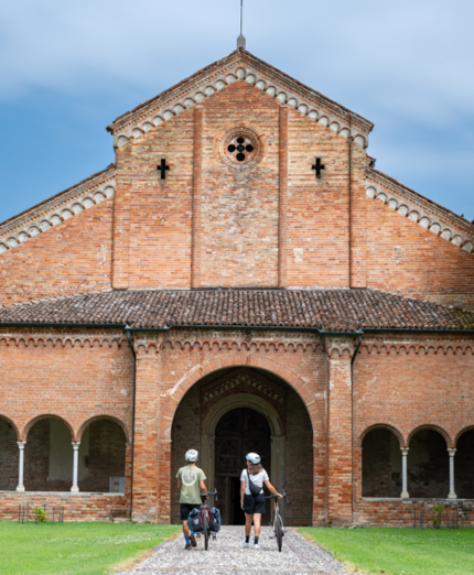Milano, bicicletta, abbazia, gravel