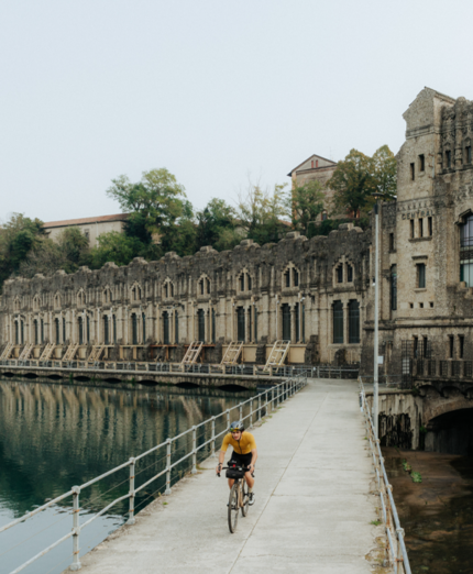 Milano, Industria, bicicletta (foto Federico Ravassard)