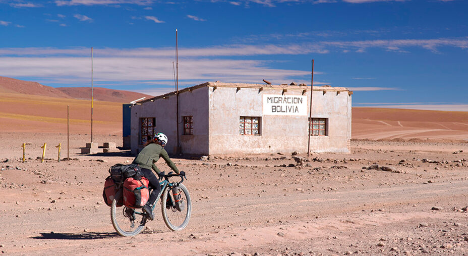 Il vecchio edificio della dogana e migrazione boliviana a Hito Cajón, a un'altitudine di circa 4.650 metri