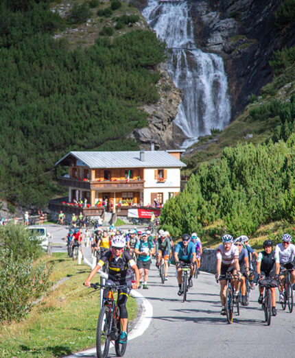 Sul “gigante” tuttavia inizia a rendersi necessaria una riflessione sulla sicurezza (foto Enjoy Stelvio Valtellina)