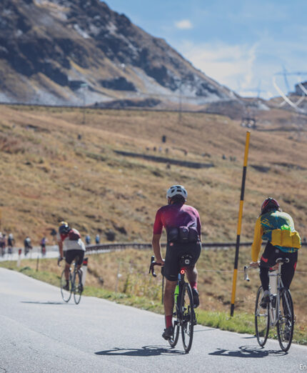 Enjoy Stelvio Valtellina è la manifestazione che da qualche anno prevede un calendario di chiusure al traffico dei princiapli valilchi (foto Enjoy Stelvio Valtellina)