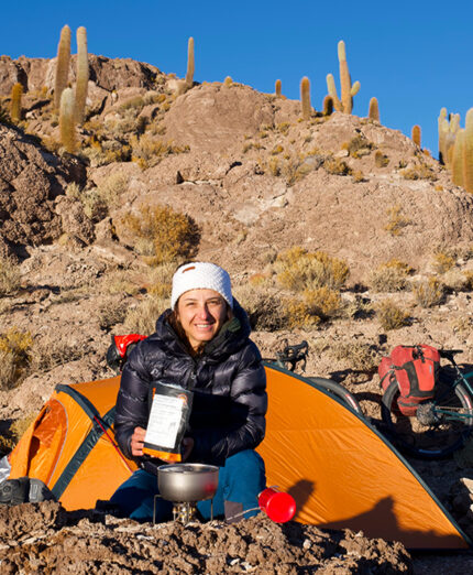 La colazione con calma sull'Isla Incahuasi, dunque, prima di riprendere a pedalare alla volta di Uyuni