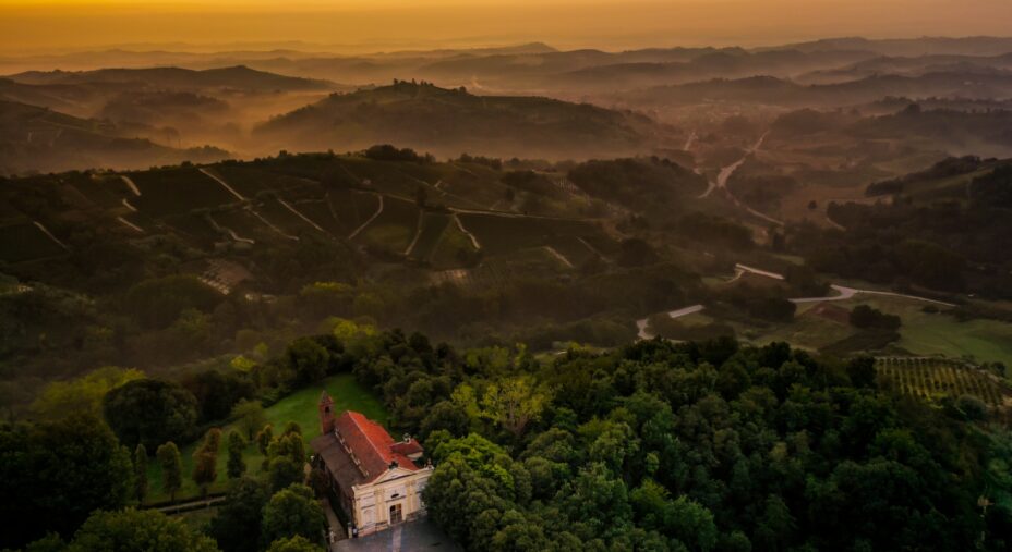 Roero Outdoor Destination, Piemonte, gravel, rocche