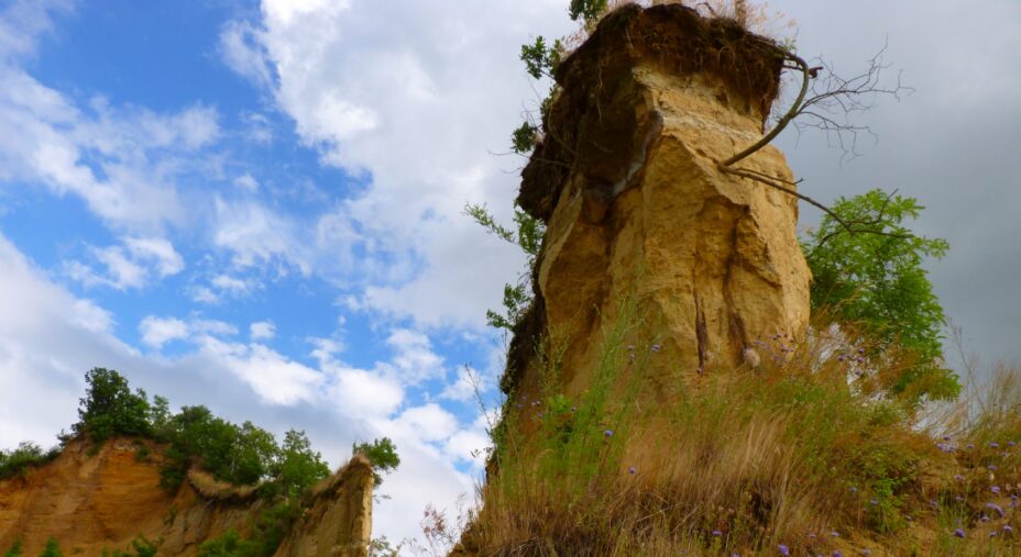 Roero Outdoor Destination, Piemonte, gravel, rocche