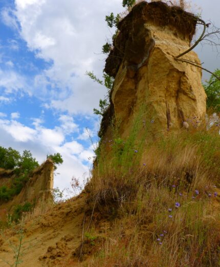 Roero Outdoor Destination, Piemonte, gravel, rocche