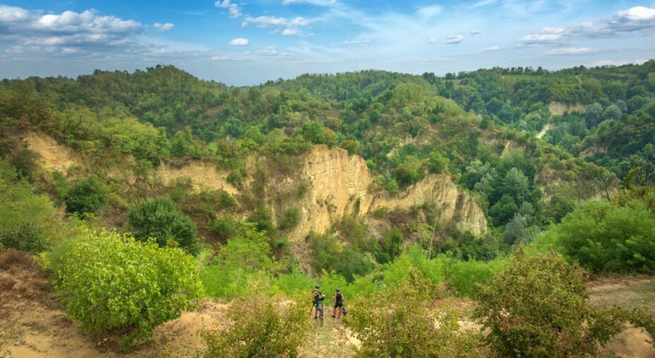 Roero Outdoor Destination, Piemonte, gravel, rocche