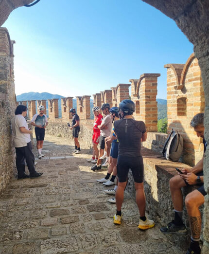 Per i partecipanti non solo bici, ma anche visite guidate nelle fortezze accanto a Salsomaggiore