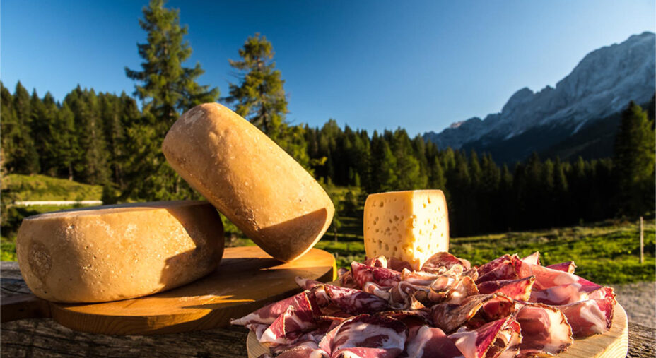Formaggi e affettati Passo Staulanza