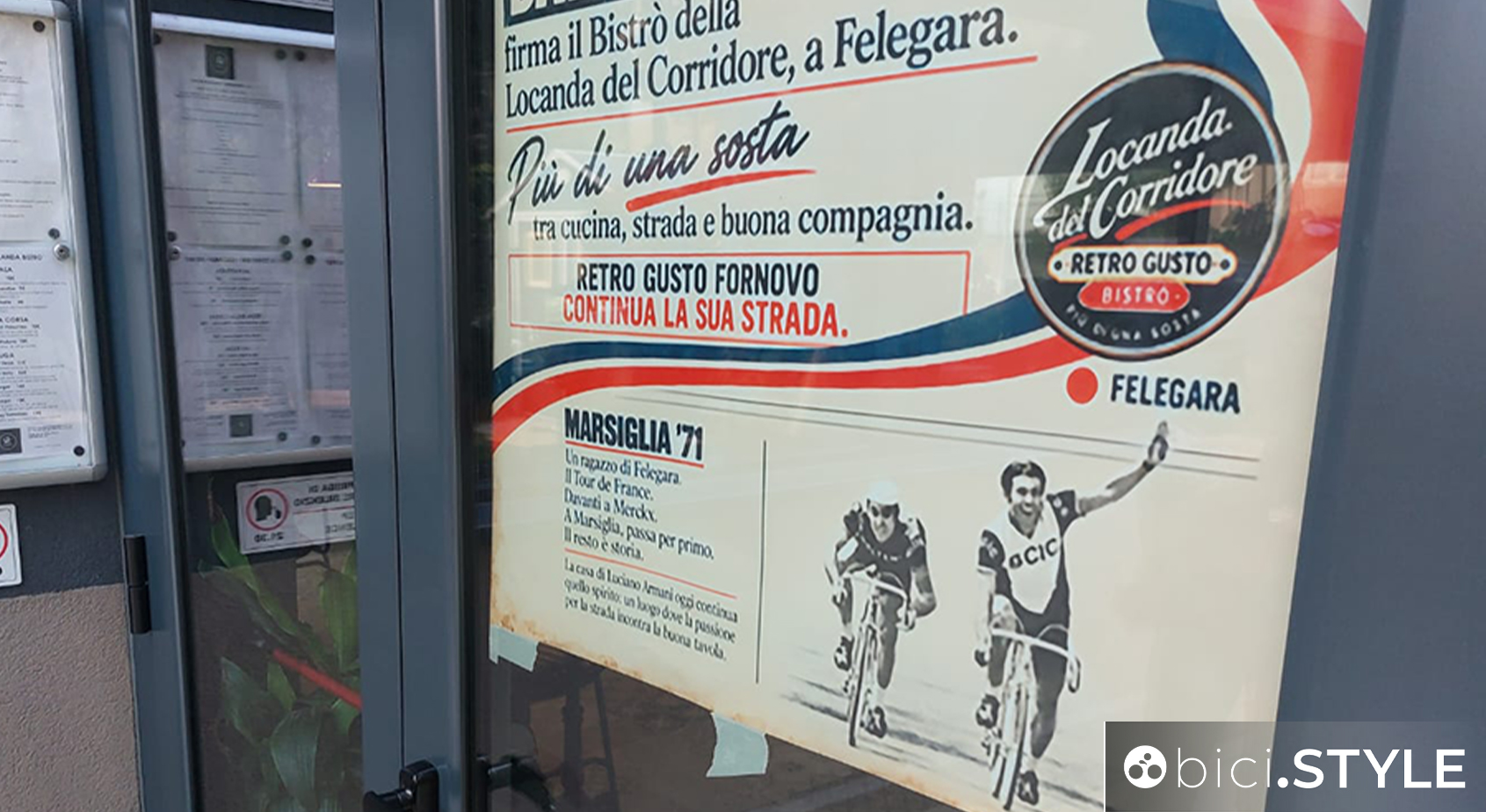 Già all'ingresso si respira il trascorso della casa e le imprese di Armani