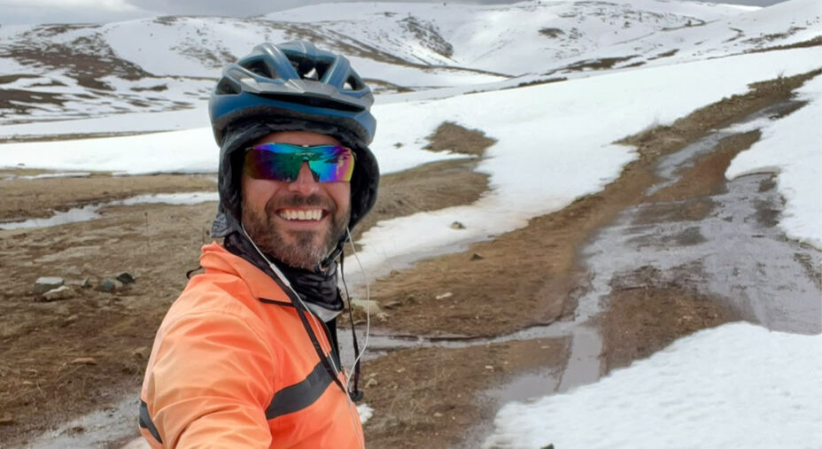 Il viaggio verso l’Everest di Claudio Piani. Denso di riflessioni