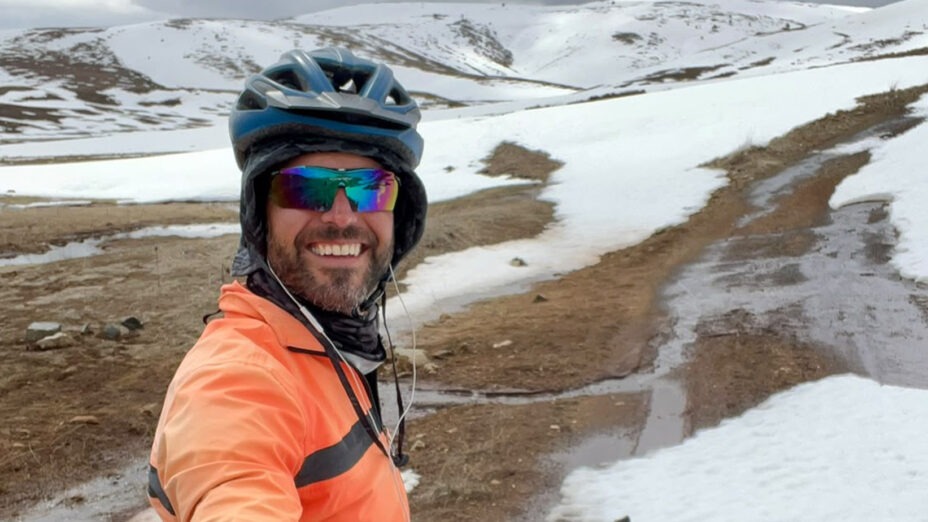Il viaggio verso l’Everest di Claudio Piani. Denso di riflessioni