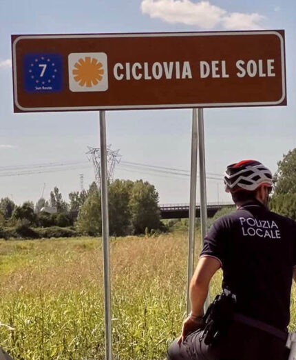 La Ciclovia del Sole porta avanti il lunghissimo percorso dell'Eurovelo 7, che termina a Malta