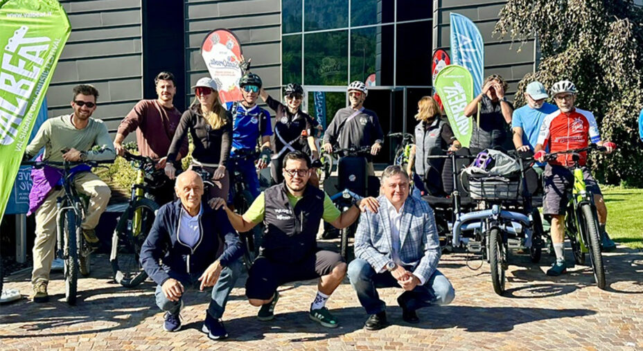 Bosh è stato partenr commerciale di Valbeat Valsugana. Al centro Michele Oriente