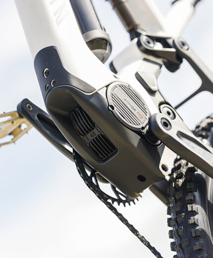 Canyon Spectral:On, versione rinnovata con il motore Avinox
