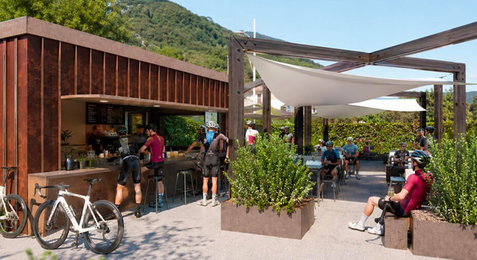 Al Venturo si potranno vedere le corse dopo aver pedalato, portare la bici in officina e intanto bere con gli amici