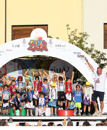 Il podio dei più piccoli è una festa: la passione peril ciclismo nasce così